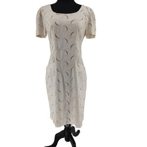 Casual Corner Woman's Beige Gold Sheath Dress Size 6 Lined Slit Back Zip U.S.A.